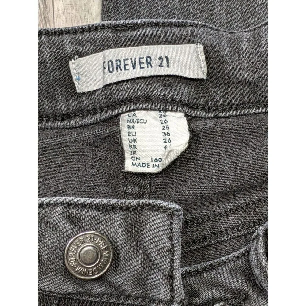 (3/$35) Forever 21 Size 26 Grey Black Straight Leg Button Fly Distressed Jeans‎